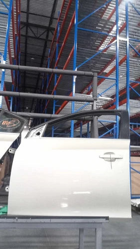 2013 Chevrolet Cruze express up and do Used OEM complete door assembly used OEM complete door assembly