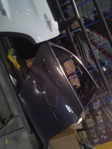 2014 Chevrolet Malibu R. w/o cente Used OEM complete door assembly used OEM complete door assembly