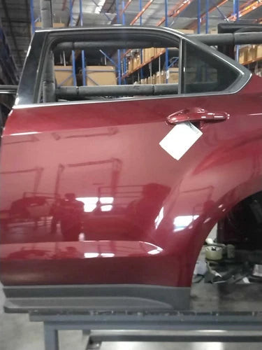2016 Chevrolet Equinox w/privacy ti Used OEM complete door assembly used OEM complete door assembly