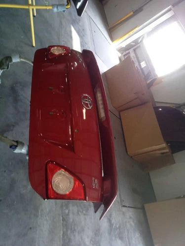 2009 Toyota Corolla w/spoiler conventional ignition Used OEM deck lid used OEM deck lid