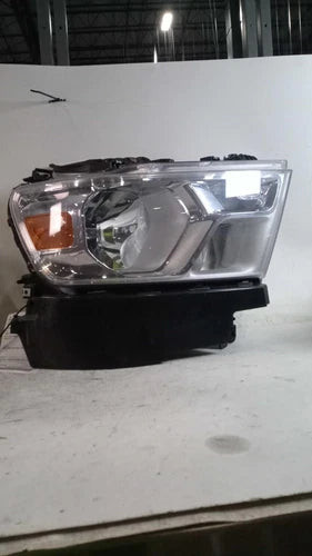 2020 Ram Dodge 1500 pickup new style 6 lug w Used OEM headlight used OEM headlight