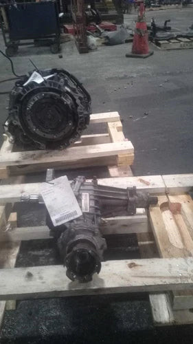 2017 Chevrolet Traverse Transfer Case Assembly OEM Used Silver 6 Mo Warranty used OEM transfer case
