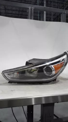2019 Hyundai Elantra Hatchback GT halogen hea Used OEM headlight used OEM headlight