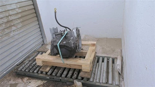2014 Dodge Avenger Automatic Transmission Assembly 2.4L OEM Used White used OEM transmission assembly