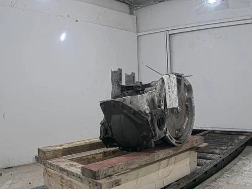 2013 Dodge Avenger White Automatic Transmission Assembly OEM 2.4L 4-Speed Used used OEM transmission assembly