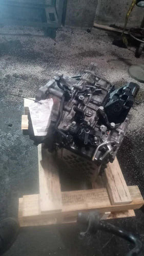 2011 Kia Optima AT 2.4L VIN 7 8th dig Used OEM transmission assembly used OEM transmission assembly