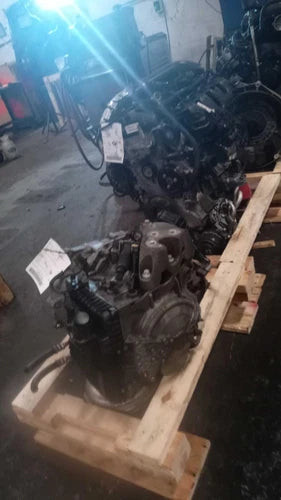 2015 Chrysler 200 White OEM Automatic Transmission Assembly Used used OEM transmission assembly