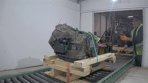 2006 Dodge Stratus Green Automatic Transmission Assembly Used OEM NJ25-K52618 used OEM transmission assembly