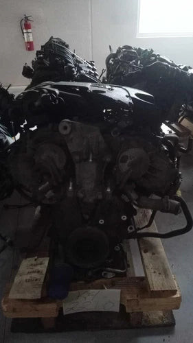 2013 Nissan Pathfinder 3.5L V6 Used Engine OEM Complete Assembly Silver used OEM engine assembly