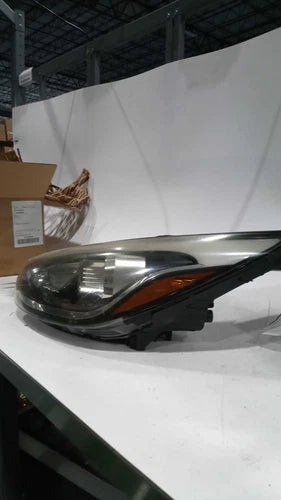 2015 Hyundai Tucson hydrogen FCV US market Le Used OEM headlight used OEM headlight