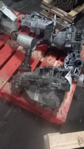 Used OEM Land Rover Range Rover Sport Transfer Case Assembly 2016 White used OEM transfer case
