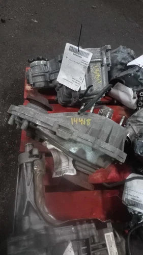 Used OEM 2006 Jeep Grand Cherokee Transfer Case Assembly 125K Miles used OEM transfer case