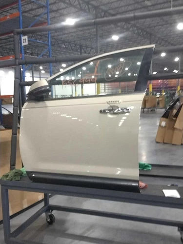 2014 Lincoln Mkx Front Left Used OEM complete door assembly used OEM complete door assembly