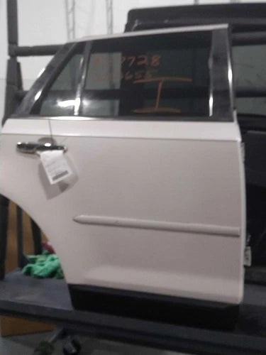 2010 Lincoln MKX Rear Right Door OEM Used White SUV 6/09 Model used OEM complete door assembly
