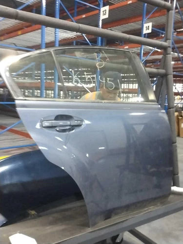 2014 Subaru Legacy electric Sdn Re Used OEM complete door assembly used OEM complete door assembly
