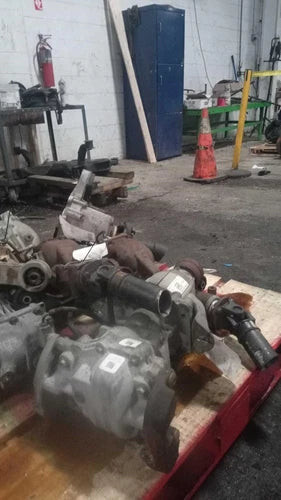 Lincoln MKC Differential Carrier Assembly Black OEM 6 Mo Used 114K Miles used OEM differential carrier