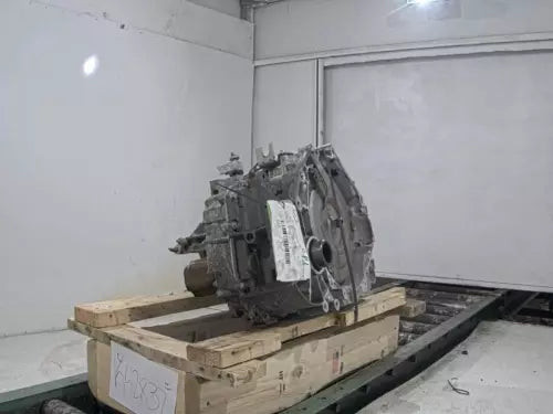 2016 Chevrolet Equinox OEM Automatic Transmission Assembly Black Used 2.4L used OEM transmission assembly