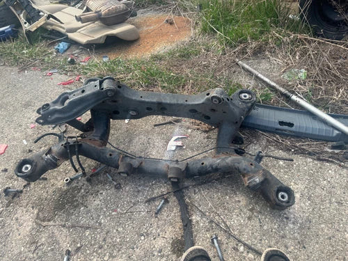 2006-2011 BMW 328I E90 3-SERIES REAR SUBFRAME CRADLE CROSSMEMBER OEM used OEM rear subframe and crossmember