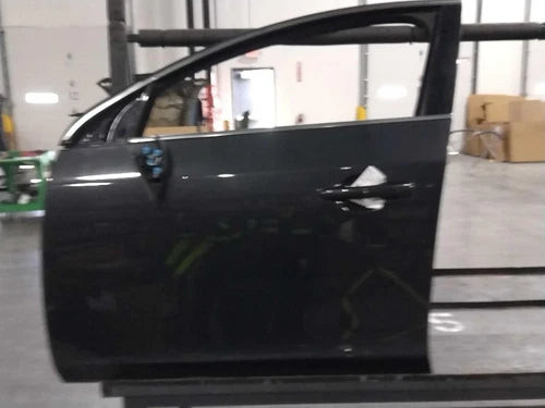 2012 Volvo 60 series Front Left Used OEM complete door assembly used OEM complete door assembly