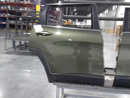 2020 Jeep Cherokee light tint glas Used OEM complete door assembly used OEM complete door assembly