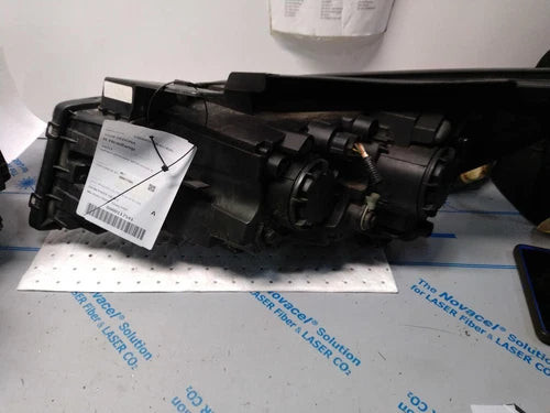 2020 Kia Sedona Headlight Assembly R Halogen Projector LED Accent Black OEM Used used OEM headlight