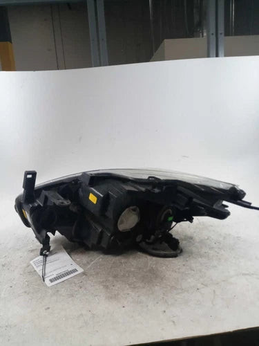 Nissan Murano 2018 Headlight Assembly R Silver OEM Used Fast Shipping used OEM headlight