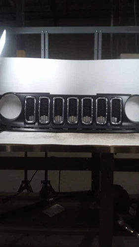 2015 Jeep Renegade Red OEM Grille Upper Fits Models 6 Month Warranty Used used OEM grille