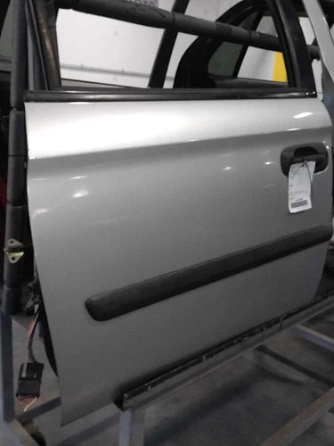 2007 Dodge Caravan narrow moulding Fro Used OEM complete door assembly used OEM complete door assembly