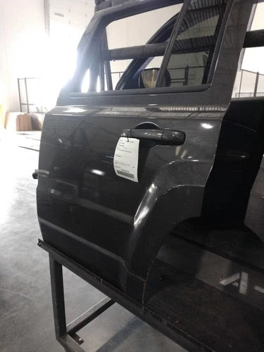 2015 Jeep Patriot L. light tint ele Used OEM complete door assembly used OEM complete door assembly