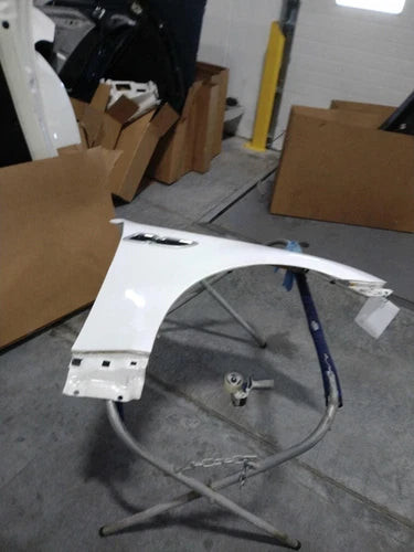 2015 Kia K900 Front Right Used OEM fender used OEM fender