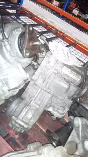 Used OEM BMW 320i Transfer Case Assembly 2013 White 178K miles used OEM transfer case