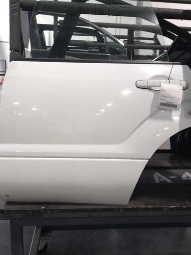 2006 Subaru Forester electric windo Used OEM complete door assembly used OEM complete door assembly