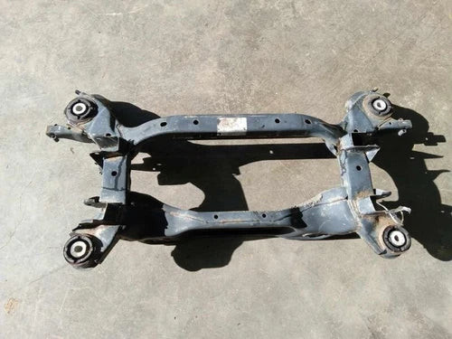 2007-2009 Hyundai Santa Fe Rear FWD Subframe Crossmember Cradle OEM used OEM rear subframe and crossmember