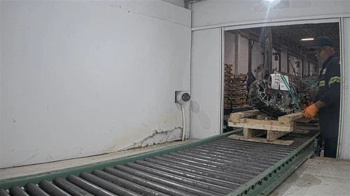 2014 Chevrolet Cruze Automatic Transmission OEM Used Black 164K Runs Drives used OEM transmission assembly