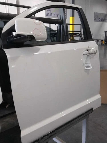 2014 Dodge Journey electric L. automat Used OEM complete door assembly used OEM complete door assembly