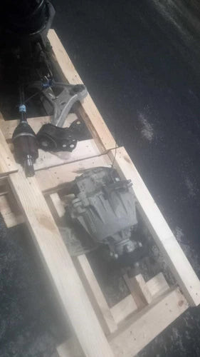 2013 Chrysler 300 Transfer Case Assembly OEM Used Black 102K Miles 6 Mo Warranty used OEM transfer case