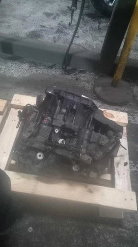 Mazda CX-7 2007 Automatic Transmission Assembly OEM Silver Used 155K Miles used OEM transmission assembly