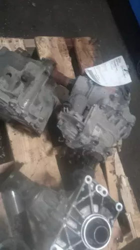Ford Edge 2019 Transfer Case Assembly OEM Used Black 2.7L 149K Miles used OEM transfer case