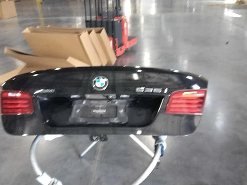 2015 BMW 535i w/o spoiler Used OEM deck lid used OEM deck lid