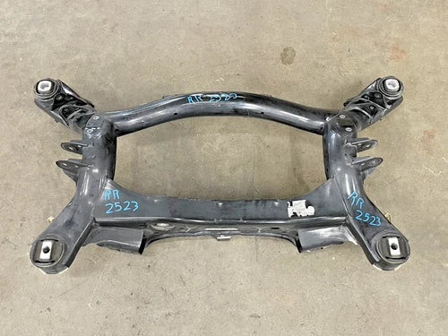 ⭐2012-2016 BMW 3-SERIES F30 RWD REAR SUSPENSION SUBFRAME CROSSMEMBER OEM LOT2523 used OEM rear subframe and crossmember
