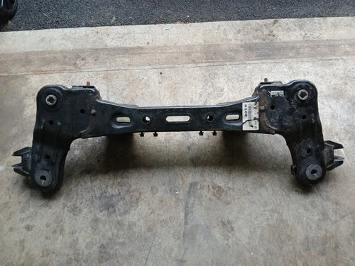 2015-2021 Kia Sedona Rear Crossmember Subframe Genuine OEM 55405A9100 used OEM rear subframe and crossmember