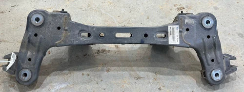 2015 - 2020 Kia Sedona Rear Crossmember Subframe OEM 55405A9100 used OEM rear subframe and crossmember