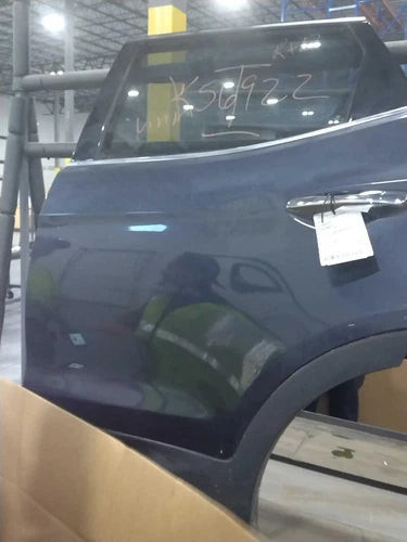 2013 Hyundai Santa fe electric privacy tint glass SWB Used OEM complete door assembly used OEM complete door assembly