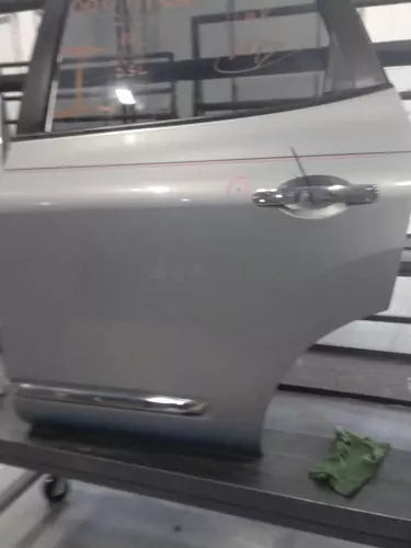 2011 Nissan Rogue electric w/privac Used OEM complete door assembly used OEM complete door assembly
