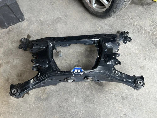 2022-2024 TOYOTA GR86 REAR SUBFRAME CROSSMEMBER CRADLE SUSPENSION OEM used OEM rear subframe and crossmember