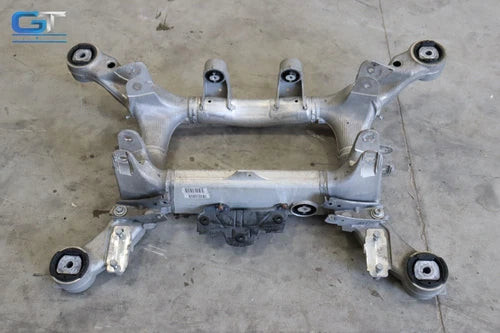 2013 - 2015 BMW 750 740 F01 F02 REAR SUBFRAME SUB FRAME CROSSMEMBER OEM used OEM rear subframe and crossmember