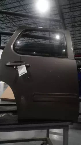 2011 Chevrolet Tahoe door extends Used OEM complete door assembly used OEM complete door assembly