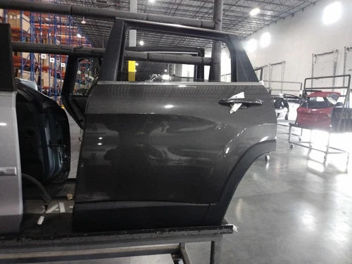 2018 Jeep Cherokee privacy tint gla Used OEM complete door assembly used OEM complete door assembly
