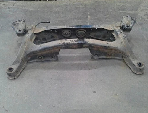 2001-2013 Toyota Highlander Engine Cradle AWD Rear Subframe Crossmember OEM used OEM rear subframe and crossmember