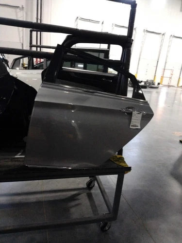 2015 Hyundai Sonata electric VIN 4 Used OEM complete door assembly used OEM complete door assembly